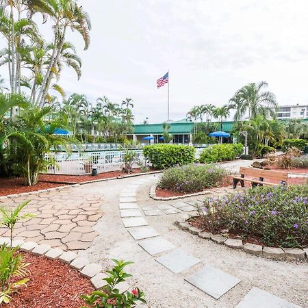 Wyndham Garden Fort Myers Beach Buitenkant foto