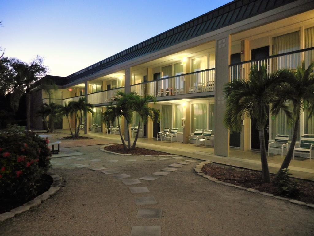 Wyndham Garden Fort Myers Beach Buitenkant foto