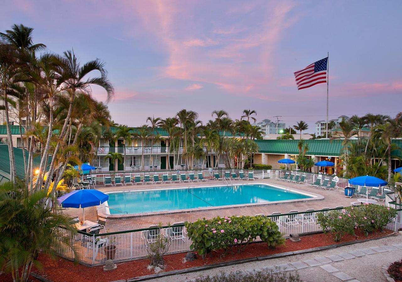 Wyndham Garden Fort Myers Beach Buitenkant foto